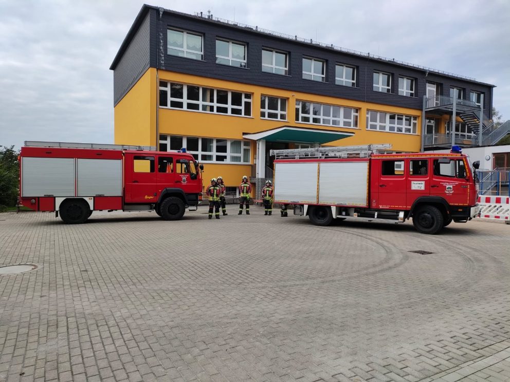 Evakuierungsübung in der  Grundschule Oberlichtenau