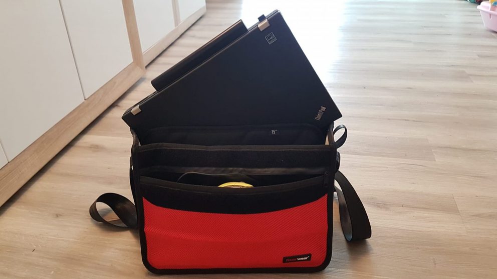 Taschen für die Landfunkstelle in Pulsnitz gepackt