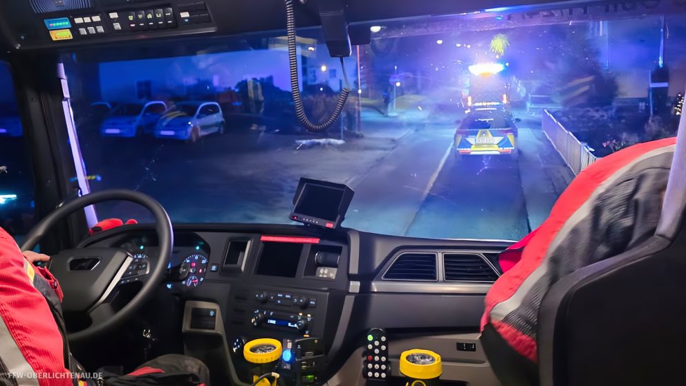 Brandmeldung entpuppt sich als Kamin-Spiegelung #21/25